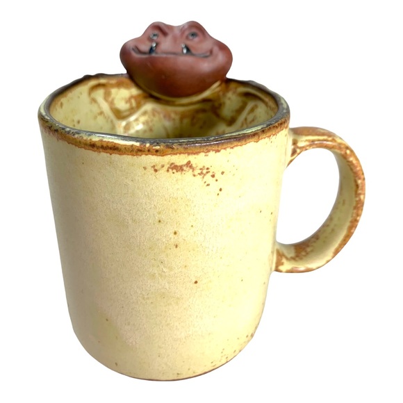 Vintage Japan Pottery Lizard Fangs Glazed Stoneware 3D Giftcraft Mug Cup - Picture 2 of 5